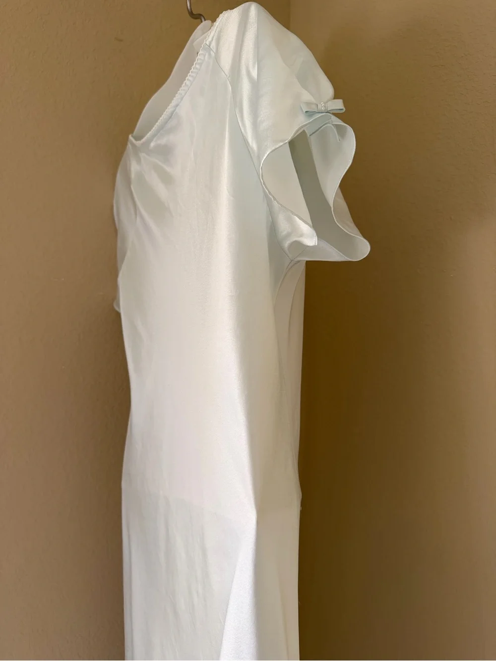 Oscar de la renta Satin-like Scoop-Neck Nightgown in sky-blue size small